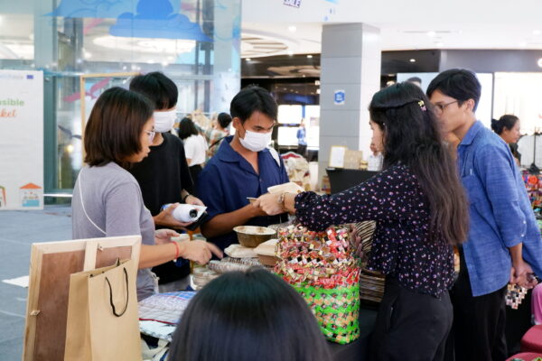 Plastic Free July 2023: The Responsible Market